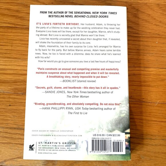 5pc Mixed Genre Novel Set - Picture 10 of 15